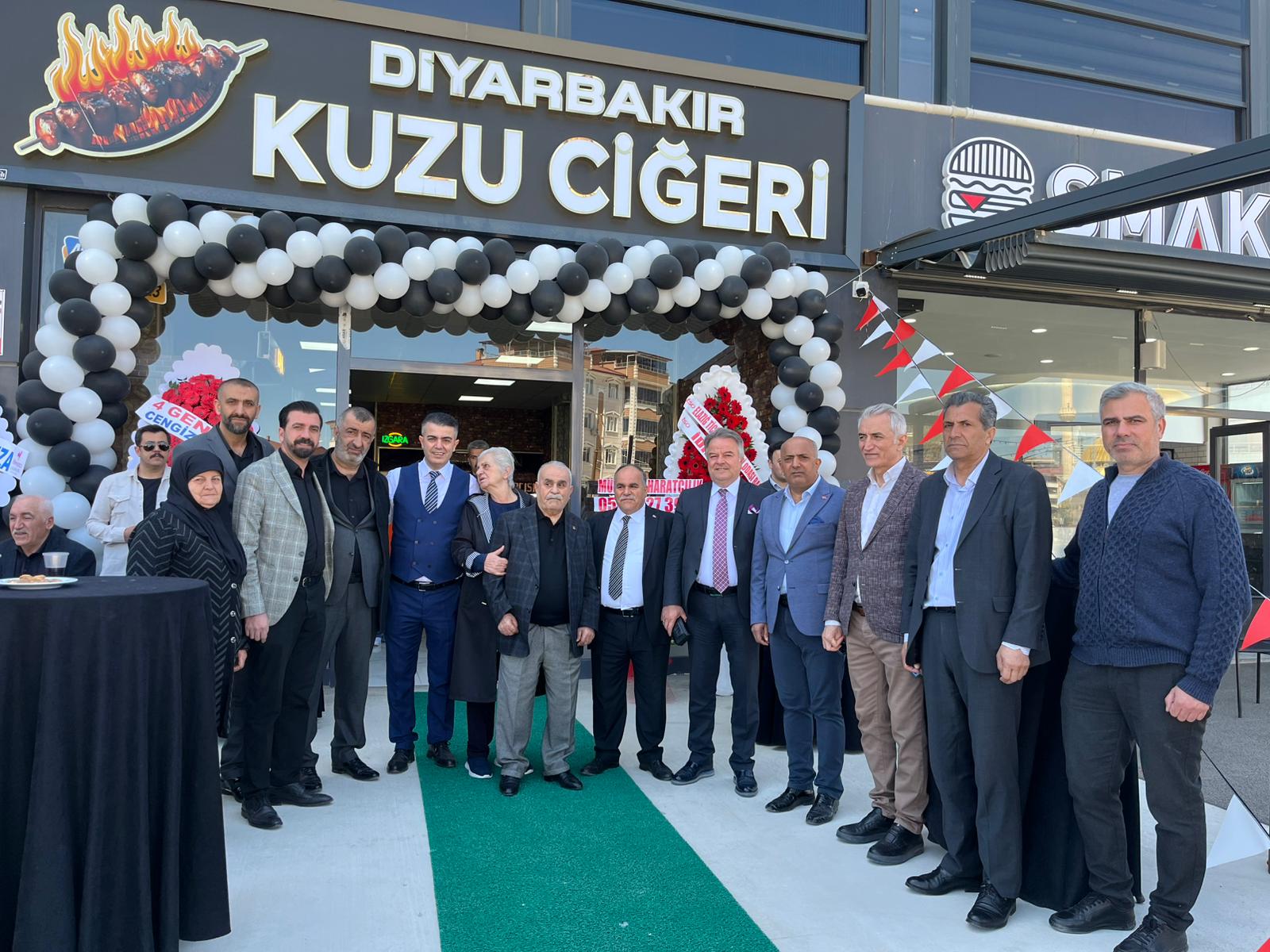 Elazığ’da Lezzet Alarmı: Diyarbakır Kuzu Ciğer Kapılarını Açtı!
