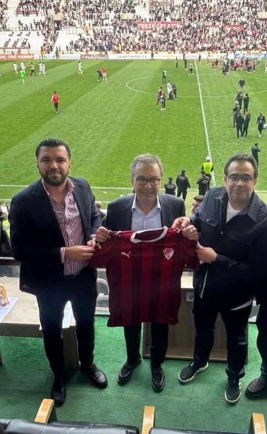 Elazığspor’a Tekstil Devinden Dev Prim