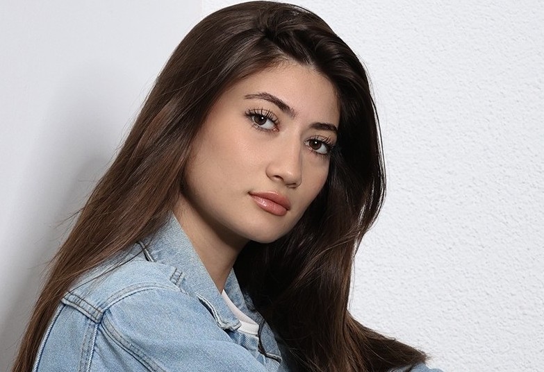 Başak Yüce, şimdi gözünü setlere çevirdi!